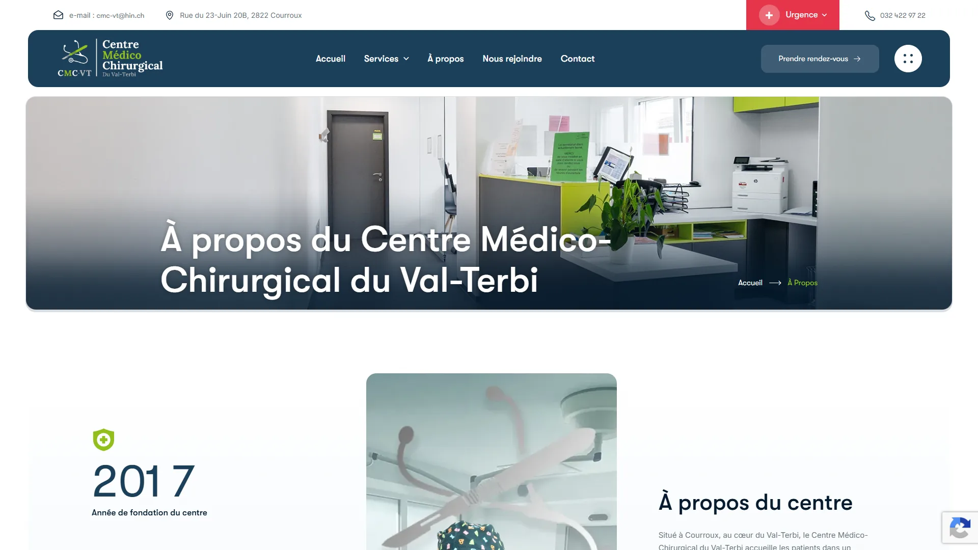 Le Dr Dominique Douma et l'équipe du centre, présentés sur la page À propos.